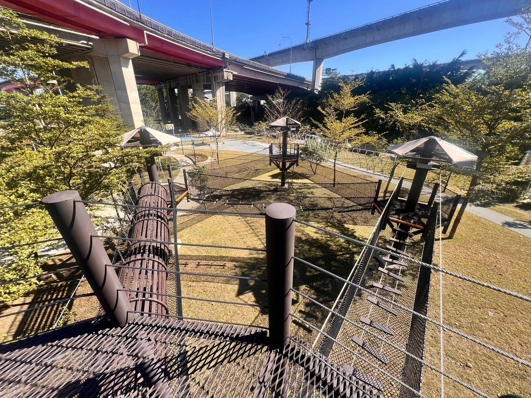 「平鎮運動公園遊戲場景觀改善工程」挑戰遊戲場